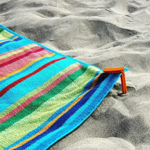 Outdoor Beach Towel Clips