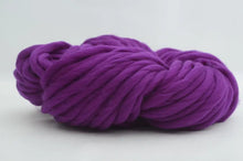 Super Bulky Arm Knitting Wool Roving Knitted Blanket Chunky Wool Yarn Super Thick Yarn For Knitting/Crochet/Carpet/Hats