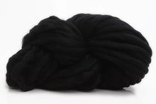 Super Bulky Arm Knitting Wool Roving Knitted Blanket Chunky Wool Yarn Super Thick Yarn For Knitting/Crochet/Carpet/Hats