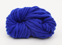 Super Bulky Arm Knitting Wool Roving Knitted Blanket Chunky Wool Yarn Super Thick Yarn For Knitting/Crochet/Carpet/Hats
