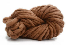 Super Bulky Arm Knitting Wool Roving Knitted Blanket Chunky Wool Yarn Super Thick Yarn For Knitting/Crochet/Carpet/Hats