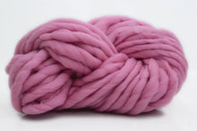 Super Bulky Arm Knitting Wool Roving Knitted Blanket Chunky Wool Yarn Super Thick Yarn For Knitting/Crochet/Carpet/Hats