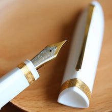 Pluma estilográfica de resina con émbolo triangular Majohn V60, punta EF/F, pluma de escritura, suministros de papelería para escuela, oficina y negocios, pluma de regalo
