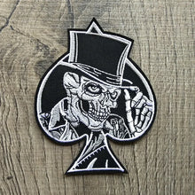 1pc Black White Biker Patches for Clothes Iron on Clothing Letter Appliques Skull Star Stripes Embroidered Sticker Round Badge