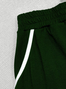 Women's Plus Size Contrast Stretch Cropped Pants with Functional Pockets - image 4