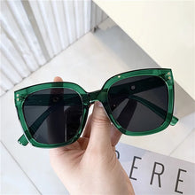 Hot Sale Classic Vintage Square Sunglasses Women Oversized Sunglass Woman Men Retro Black Sun Glasses Shades Driver Goggle