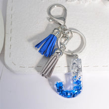 Llaveros creativos de resina de 26 letras con borla, accesorios de moda con iniciales, lentejuelas, color azul y plateado, colgante para bolso