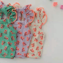 Cute Floral Pet Vest Dog Cat Flying Sleeve Fungus Curling Small Flower Teddy Bear Spring Summer Pet Clothes Supplies Dog Clothes