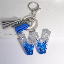 Llaveros creativos de resina de 26 letras con borla, accesorios de moda con iniciales, lentejuelas, color azul y plateado, colgante para bolso