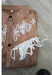 Chaqueta de piel con flecos para hombre, otoño-invierno 2026, estilo vintage étnico, de moda, con botones, forrada, casual, estilo urbano