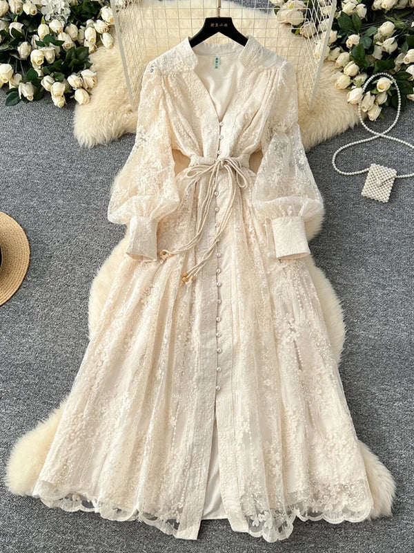 Vestido de mujer de alta gama para primavera y otoño, nuevo vestido de fiesta o cumpleaños con bordado de encaje, cuello en V, mangas farol y botonadura sencilla C192