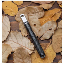 Portable Outdoor Survival Windproof and Waterproof Emergency Fire Starter Multifunctional Camping Equipment Fire Rod Tool