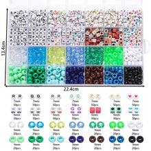 Caja con 840 piezas: cuentas de letras acrílicas redondas y planas de 7 mm, cuentas espaciadoras cuadradas y cuentas tipo pony de colores de 9 mm, kit de suministros para hacer joyería DIY