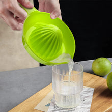 Manual Juicer, Small Home Lemon Fruit Juicer, Food Plastic Manual Press Juicer, Portable Juicer.