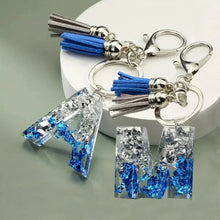 Llaveros creativos de resina de 26 letras con borla, accesorios de moda con iniciales, lentejuelas, color azul y plateado, colgante para bolso
