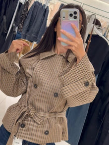 Long Sleeve Plaid Cropped Trench Coat Women Lapel Double Breasted Belted Waist Loose Checkered Short Jacket Lady Autumn Coats