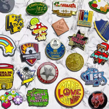 Custom Enamel Metal Lapel Pin Gold Badge Custom Paint Pin Badge Cheap Custom Your Own LOGO Badges Customizable Your Lapel Pin
