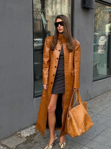 Brown Croc Embossed Faux Leather Long Trench Coat Lapel Single Breasted Straight Long Front Pockets Women Vintage Autumn Winter