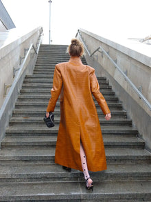 Brown Croc Embossed Faux Leather Long Trench Coat Lapel Single Breasted Straight Long Front Pockets Women Vintage Autumn Winter